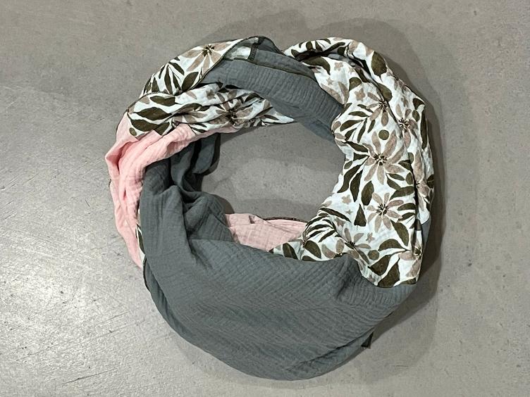 Double Gauze Schal dreifarbig 140 x 140 cm