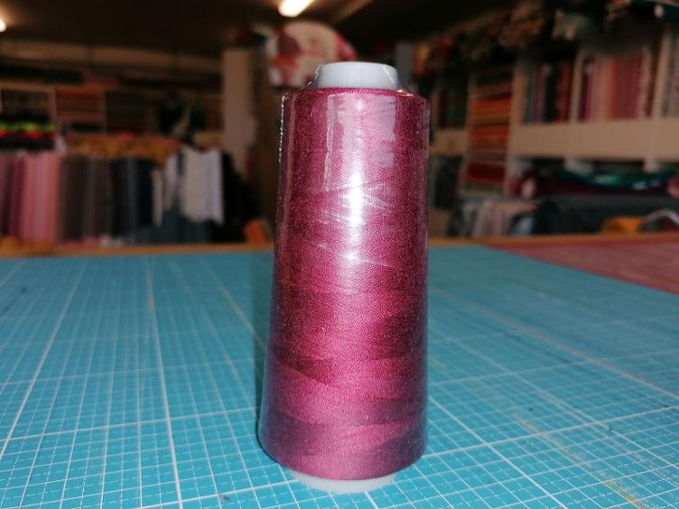 Overlockgarn bordeaux 3000 Yards