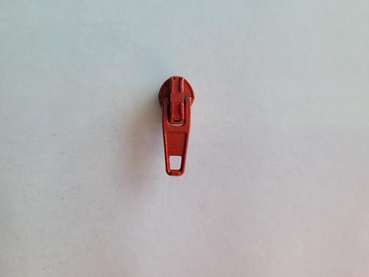 Reissverschluss-Zipper rot
