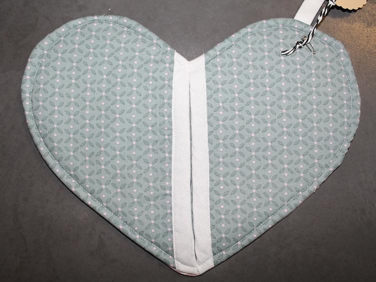 Topflappen Herzform mint mit rosa Punkten