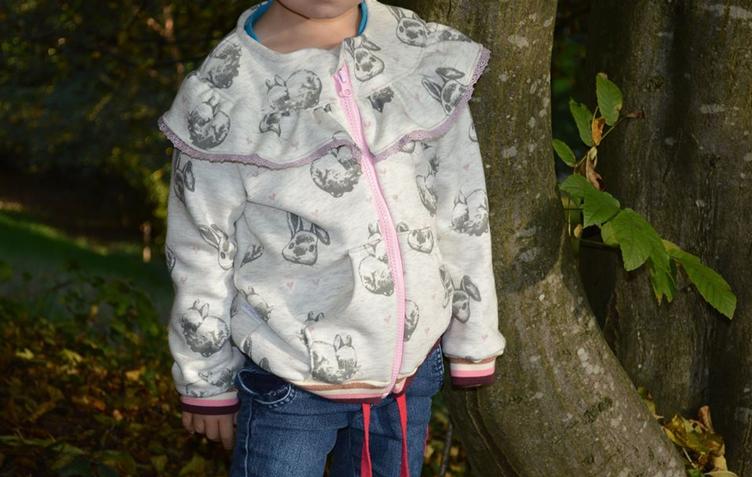 Trentacinquesima Bambina Sweatjacke Volante Papierschnittmuster by Stoffherz Grösse 80-170 - 15