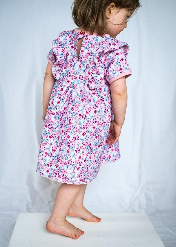 Trentanovesima Kleid mit Rüschchen Bambini Papierschnittmuster by Stoffherz Grösse 80-170 - 5